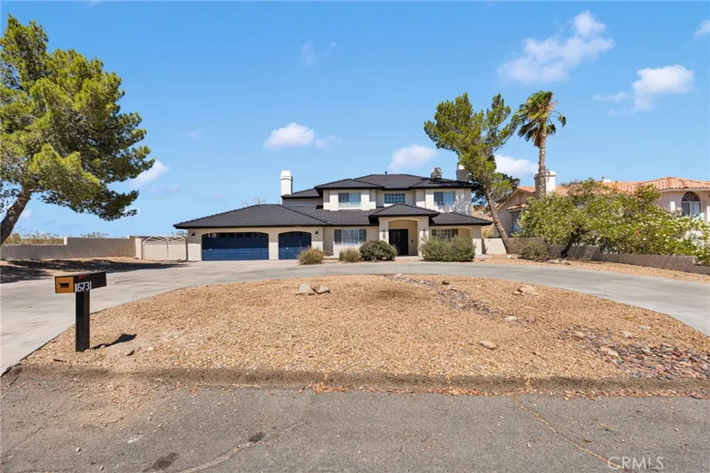 16731 Iwa Road Apple Valley, CA 92307