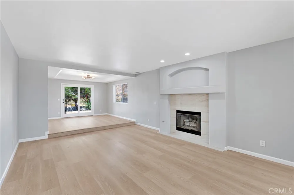 16731 Iwa Road Apple Valley, CA 92307