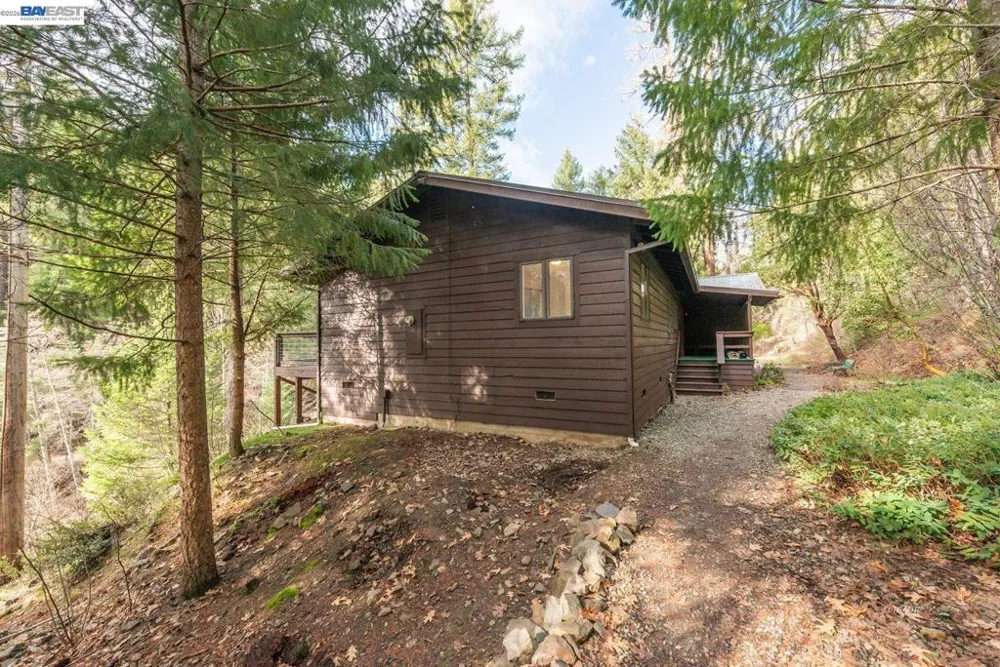 540 Lost Bridge Lewiston, CA 96052