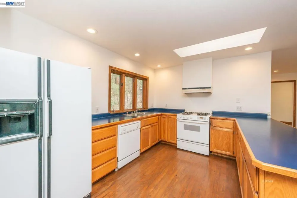 540 Lost Bridge Lewiston, CA 96052