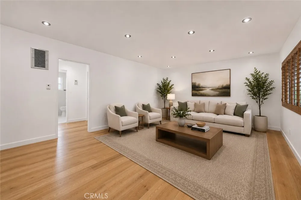 1824 20th Street #C Santa Monica, CA 90404