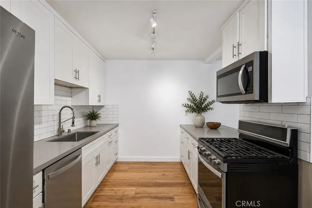 1824 20th Street #C Santa Monica, CA 90404