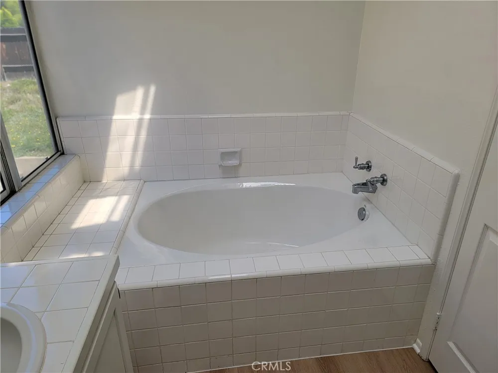 7466 Holloway Rancho Cucamonga, CA 91730