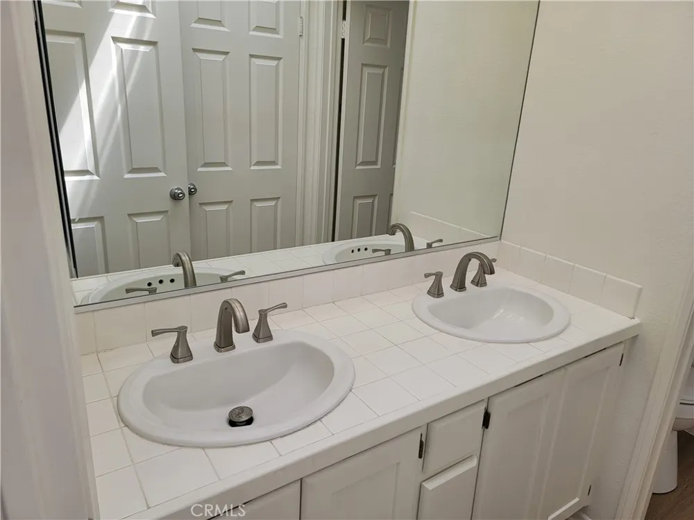 7466 Holloway Rancho Cucamonga, CA 91730