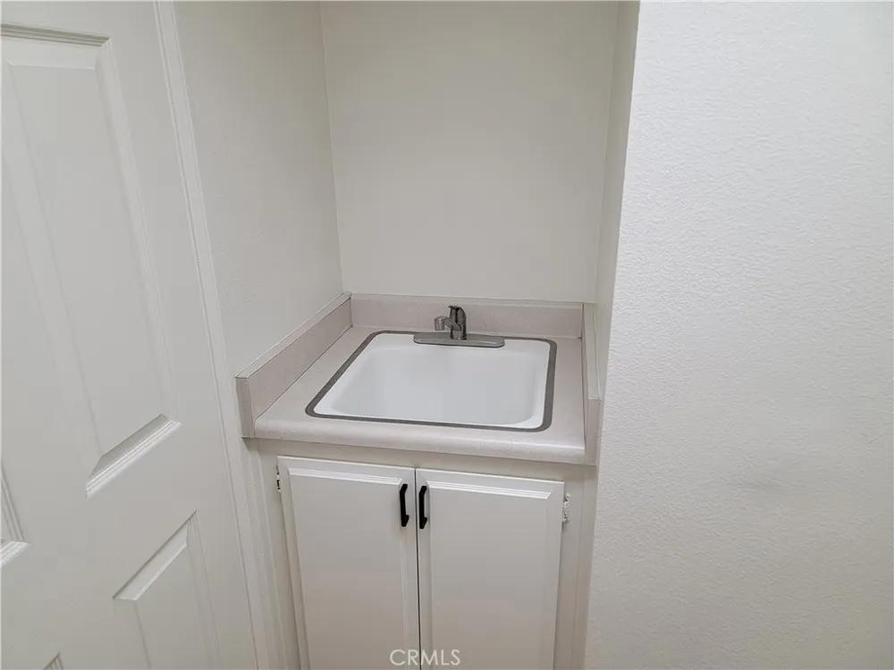 7466 Holloway Rancho Cucamonga, CA 91730