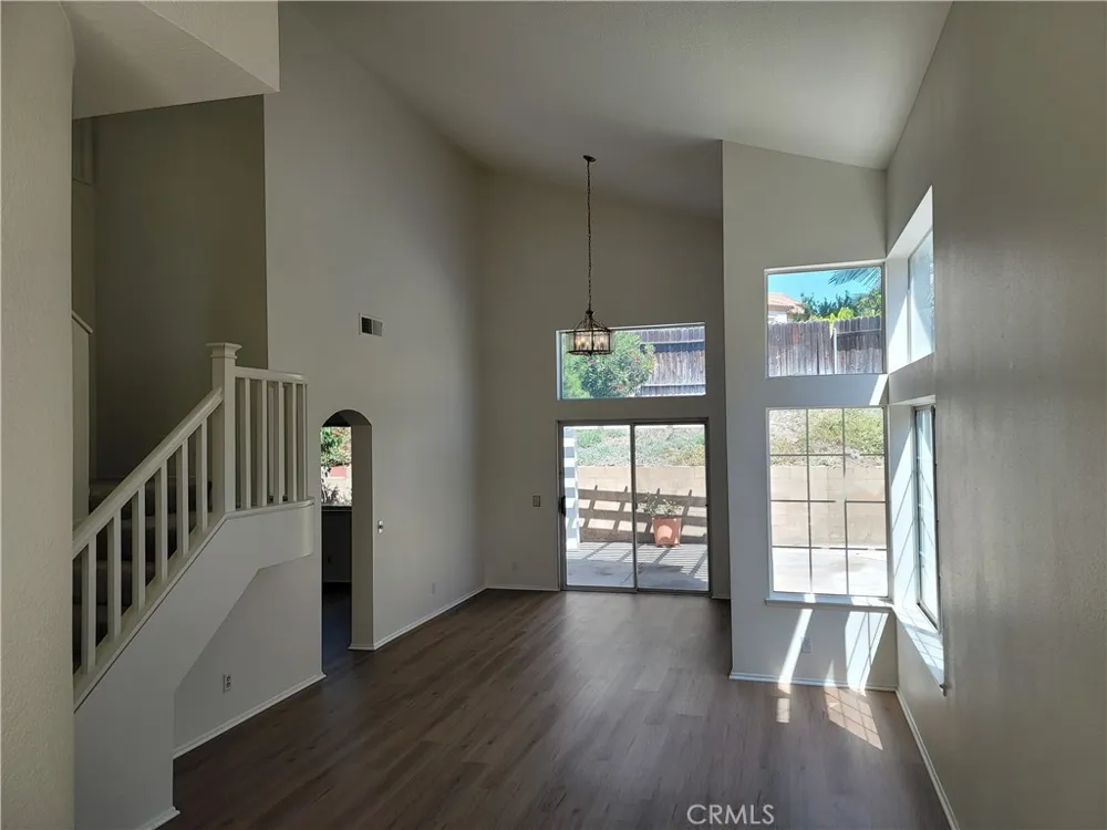7466 Holloway Rancho Cucamonga, CA 91730