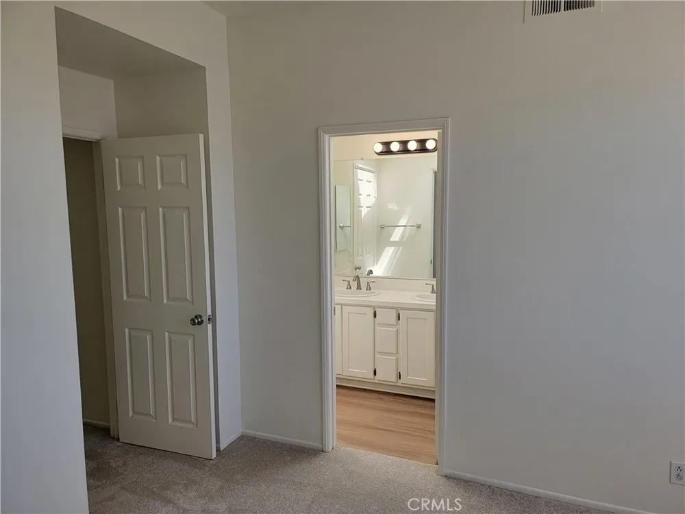7466 Holloway Rancho Cucamonga, CA 91730