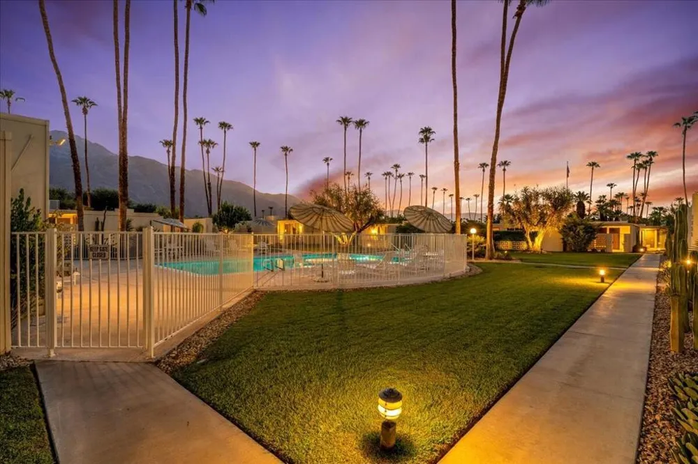 1859 Sandcliff Road Palm Springs, CA 92264