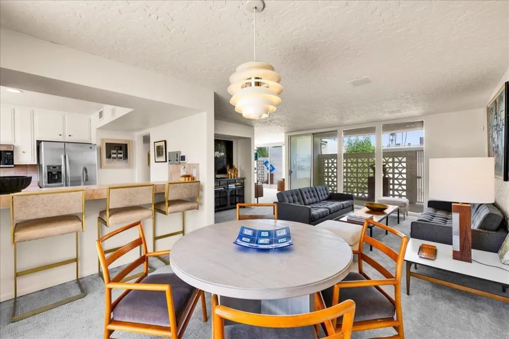1859 Sandcliff Road Palm Springs, CA 92264