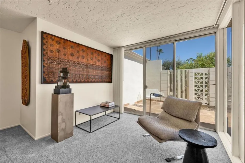 1859 Sandcliff Road Palm Springs, CA 92264