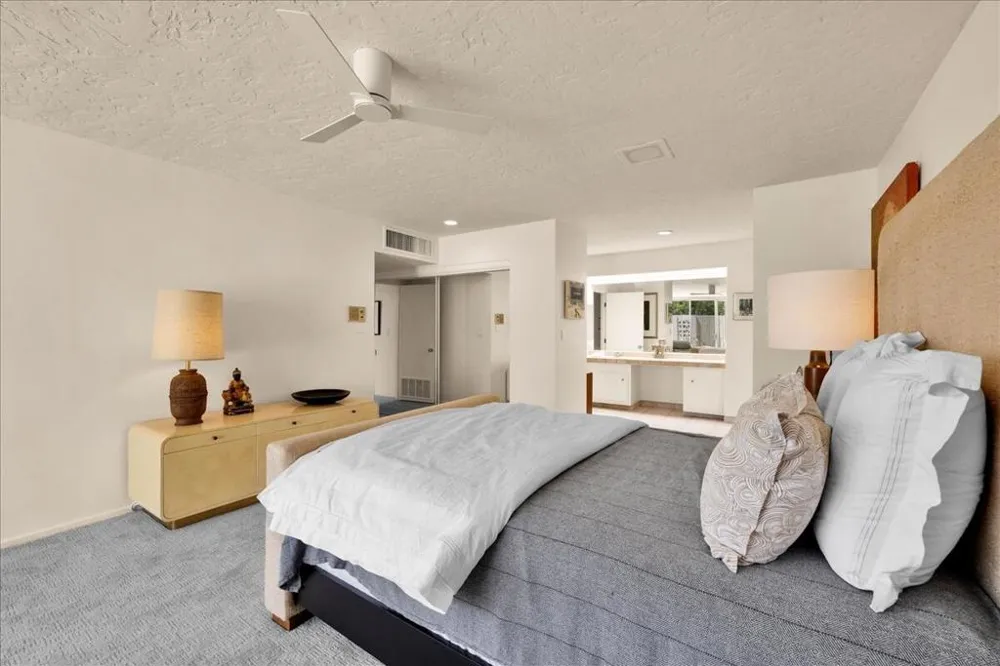1859 Sandcliff Road Palm Springs, CA 92264