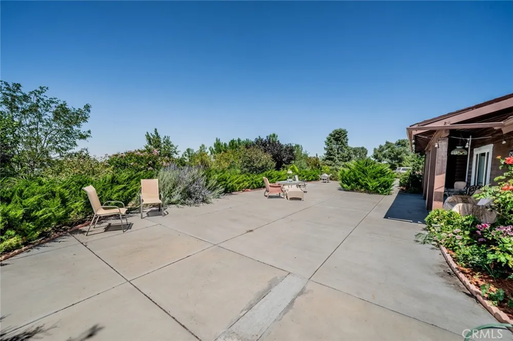 9224 Ponderosa Road Pinon Hills, CA 92372