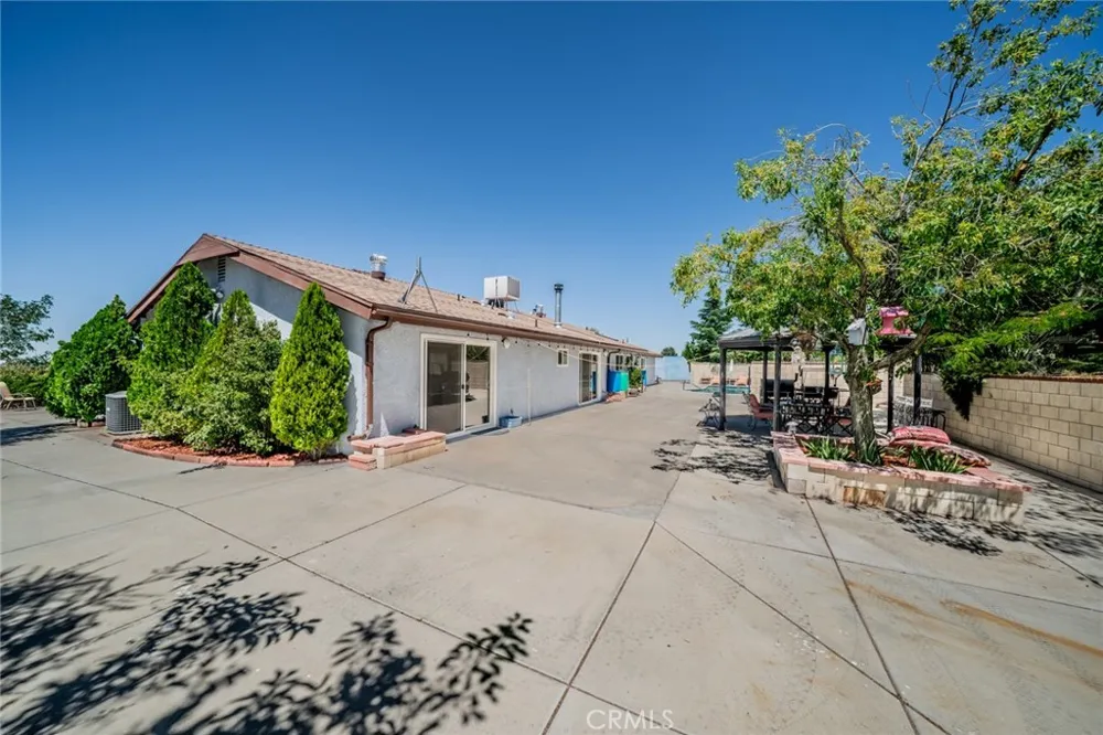9224 Ponderosa Road Pinon Hills, CA 92372