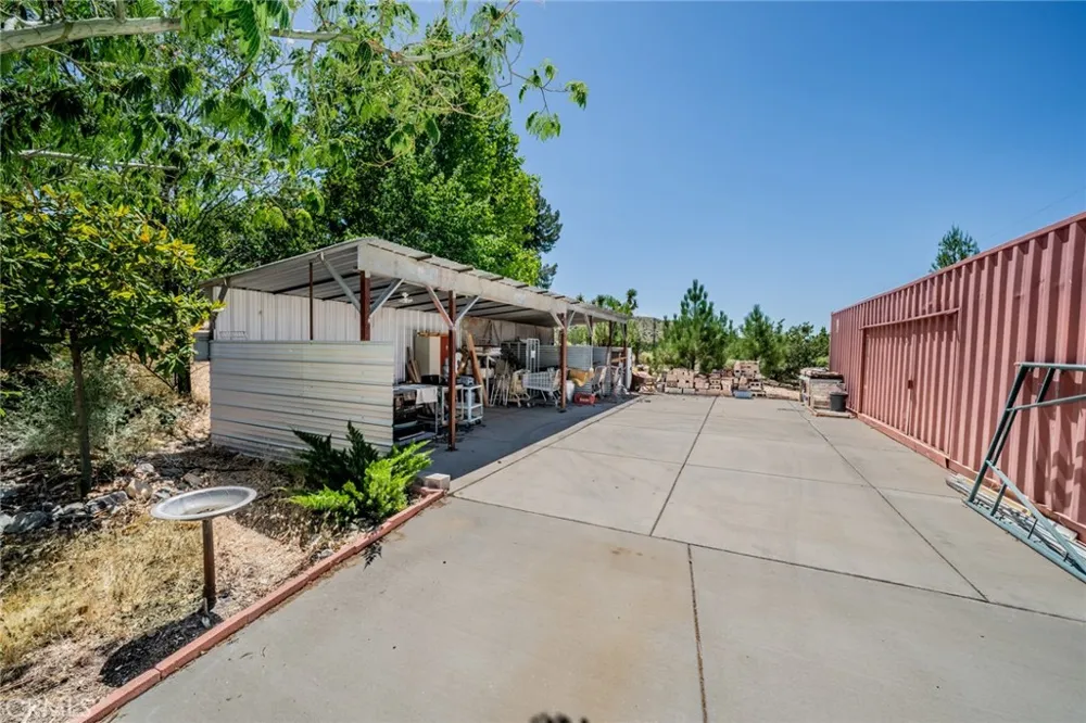 9224 Ponderosa Road Pinon Hills, CA 92372
