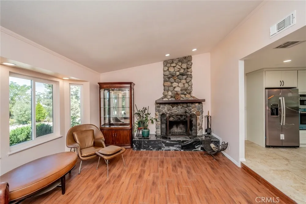 9224 Ponderosa Road Pinon Hills, CA 92372