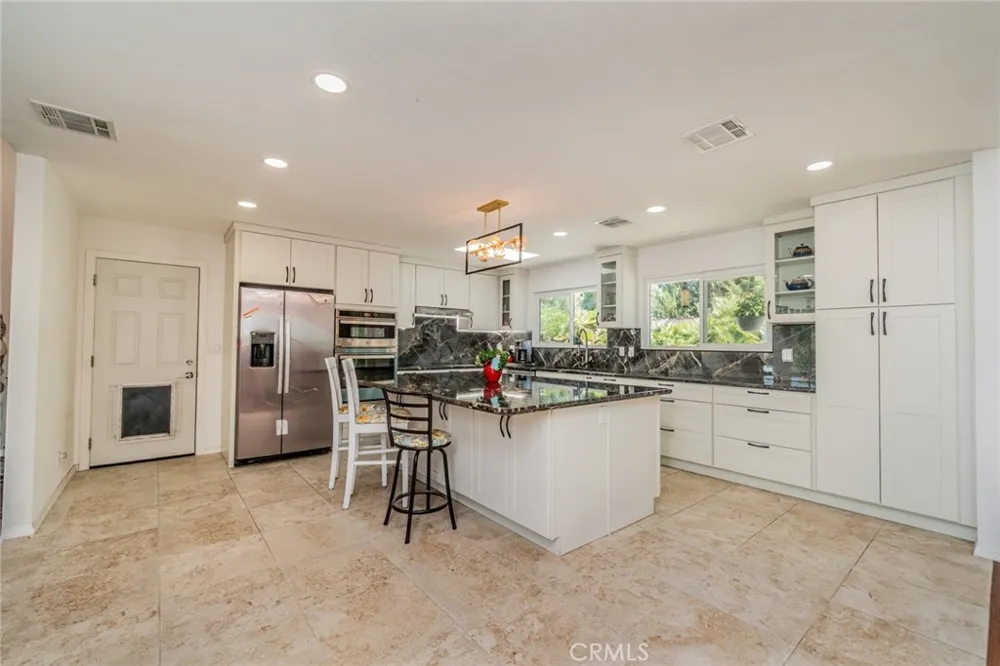 9224 Ponderosa Road Pinon Hills, CA 92372