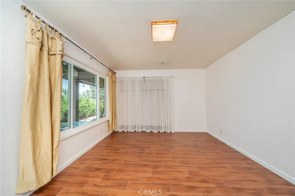 9224 Ponderosa Road Pinon Hills, CA 92372