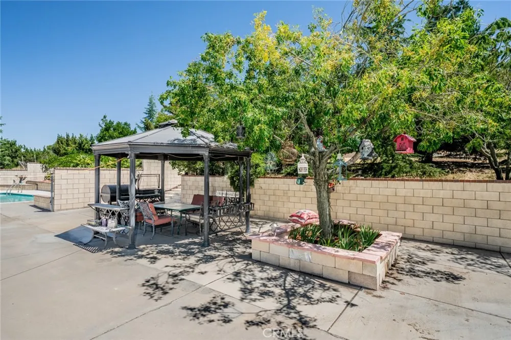 9224 Ponderosa Road Pinon Hills, CA 92372
