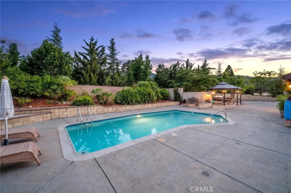 9224 Ponderosa Road Pinon Hills, CA 92372