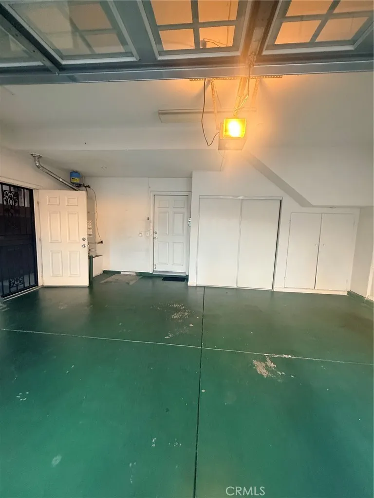 8554 Burnet Los Angeles, CA 91343