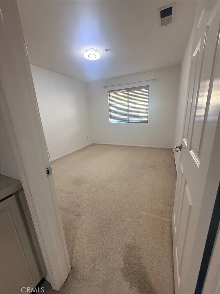 8554 Burnet Los Angeles, CA 91343