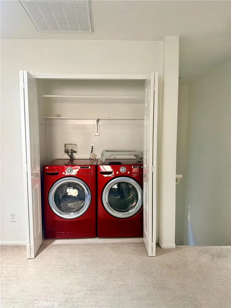 8554 Burnet Los Angeles, CA 91343