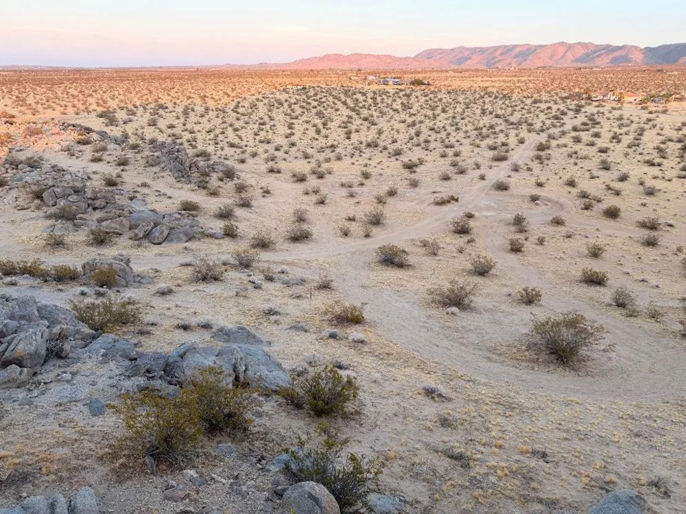 11 Saddle Rock Way Johnson Valley, CA 92285
