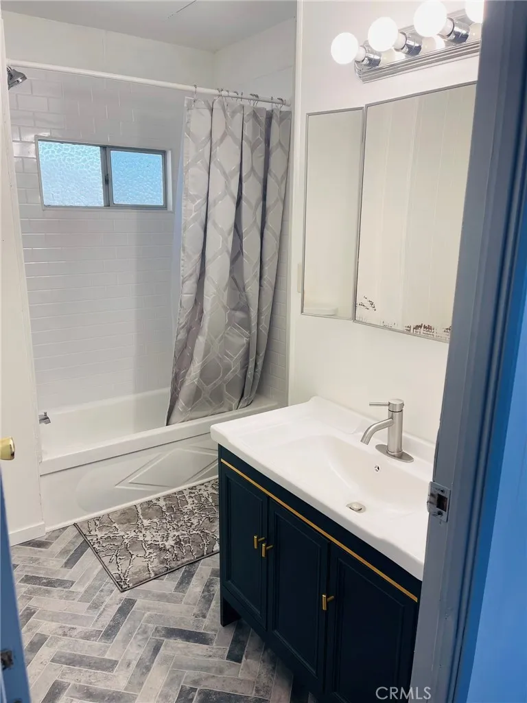 6254 Roadrunner Rosamond, CA 93560