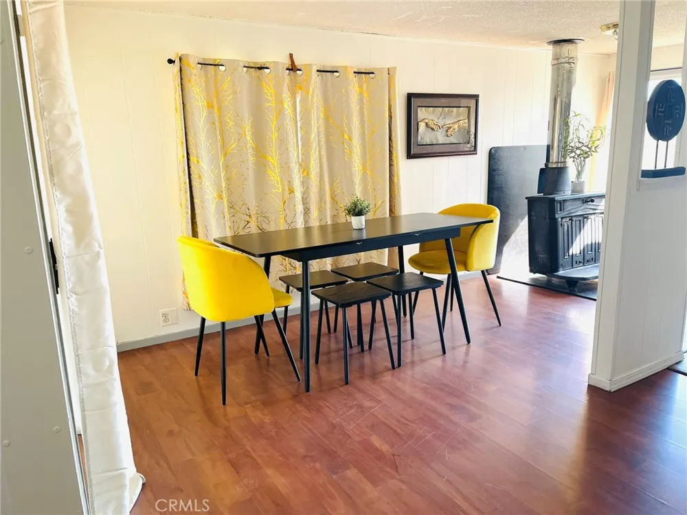 6254 Roadrunner Rosamond, CA 93560