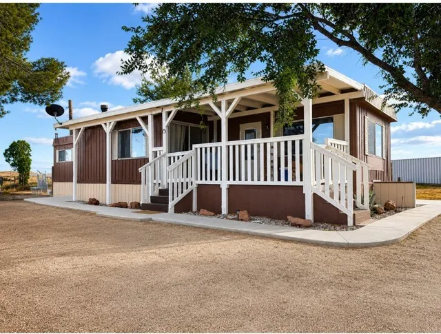 6254 Roadrunner Rosamond, CA 93560