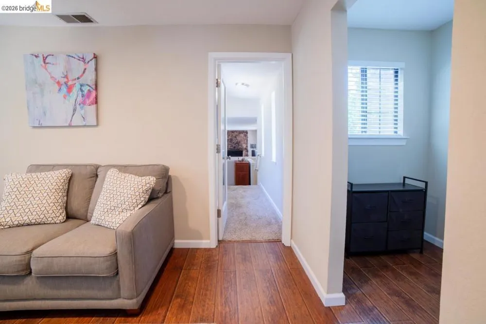 17801 Lark Twain Harte, CA 95383