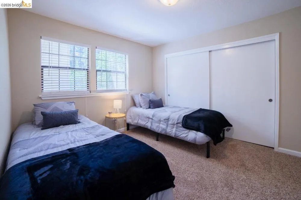 17801 Lark Twain Harte, CA 95383