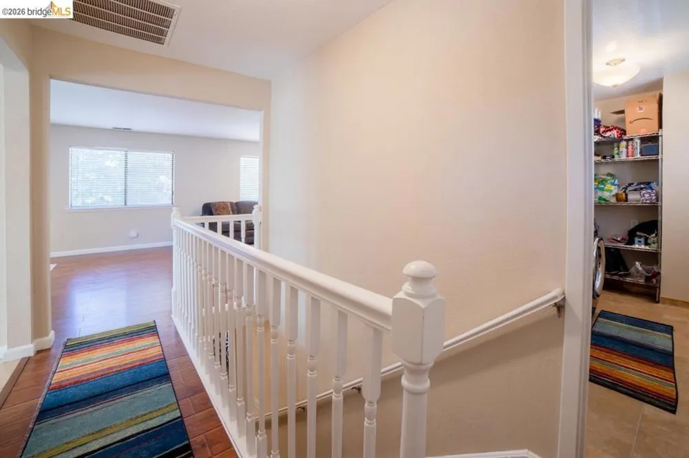 17801 Lark Twain Harte, CA 95383