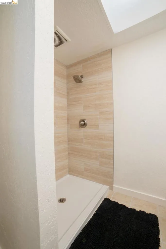 17801 Lark Twain Harte, CA 95383