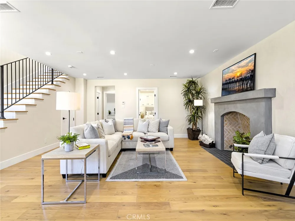 316 Paseo De Gracia Redondo Beach, CA 90277