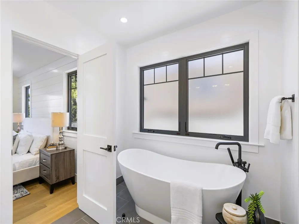 316 Paseo De Gracia Redondo Beach, CA 90277