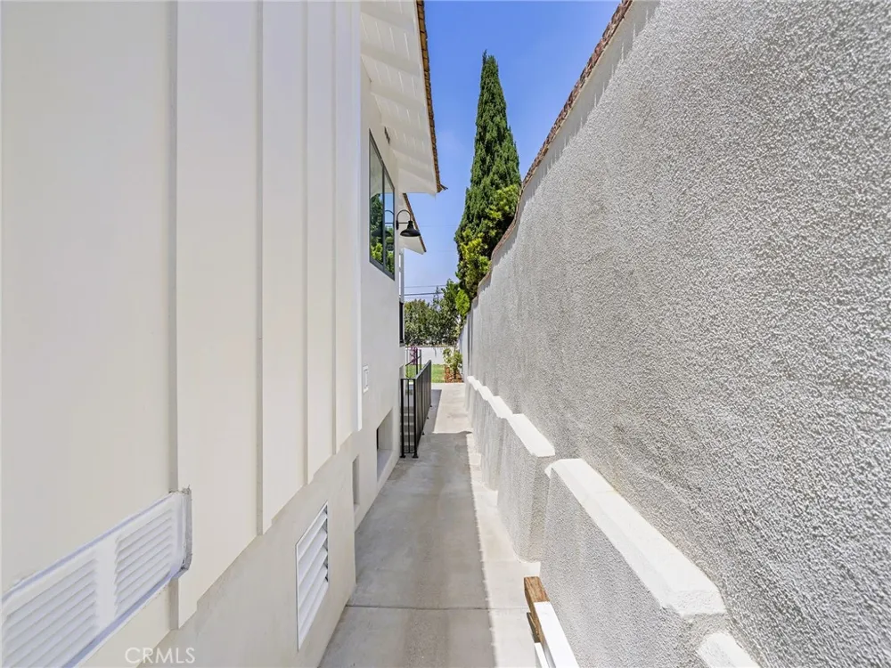 316 Paseo De Gracia Redondo Beach, CA 90277