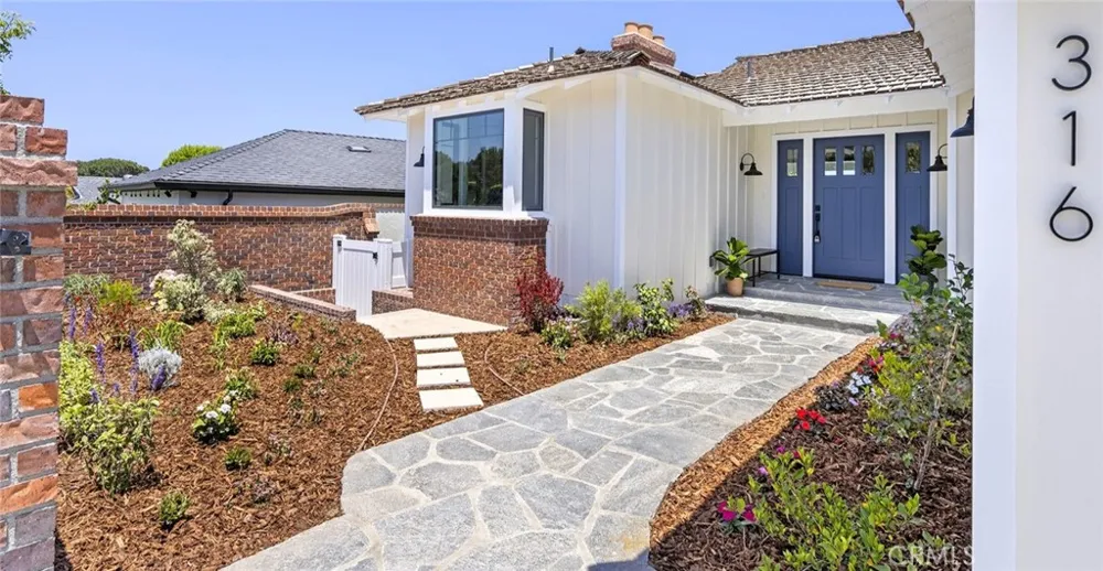 316 Paseo De Gracia Redondo Beach, CA 90277