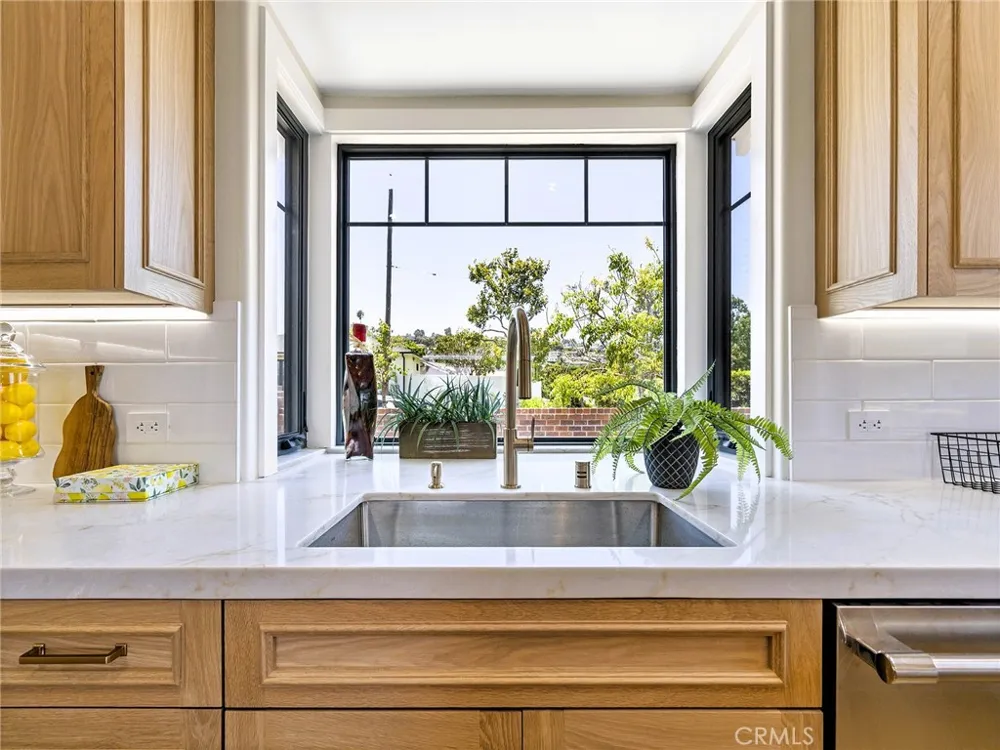 316 Paseo De Gracia Redondo Beach, CA 90277