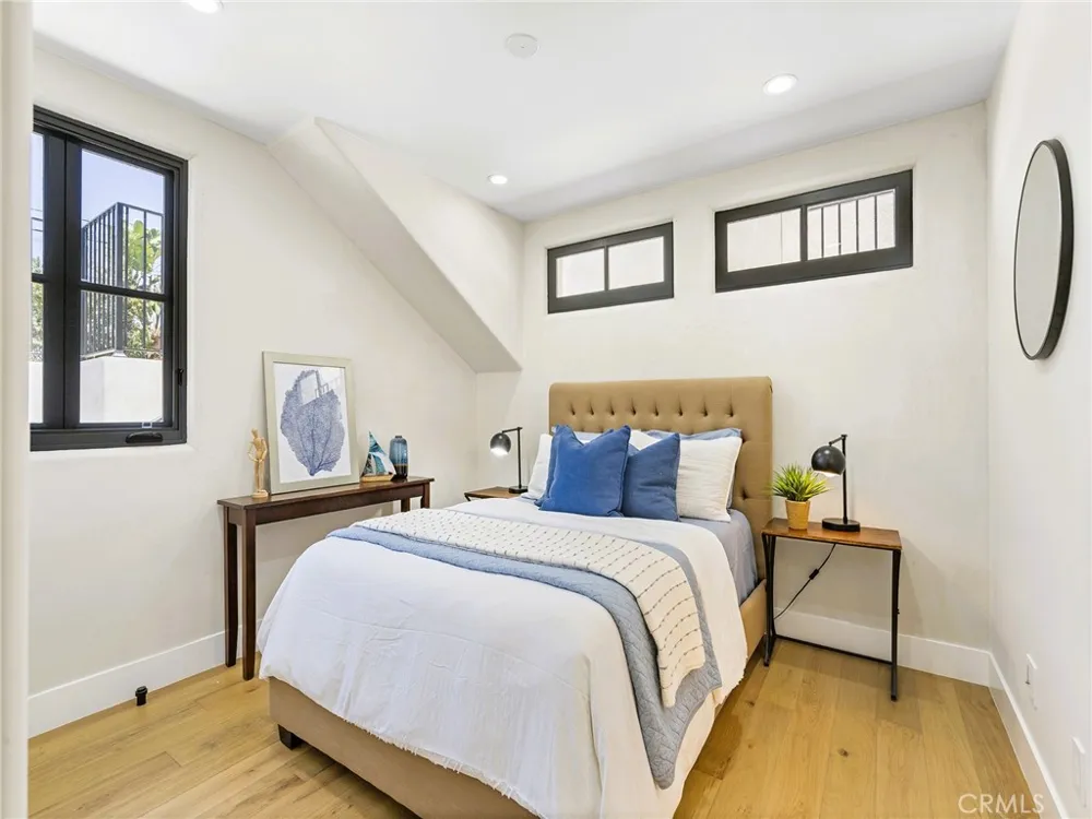 316 Paseo De Gracia Redondo Beach, CA 90277