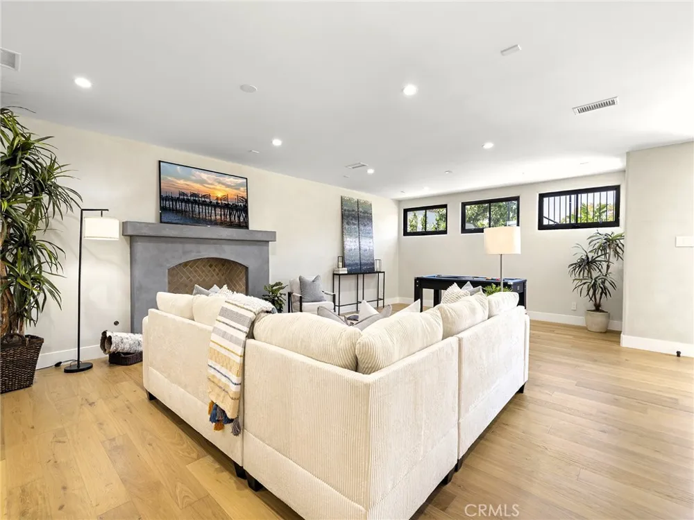316 Paseo De Gracia Redondo Beach, CA 90277