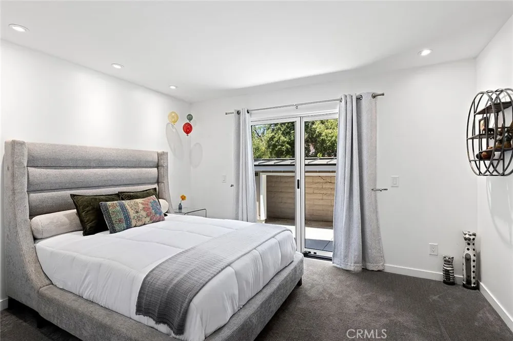 24852 Buckboard Lane Laguna Hills, CA 92653