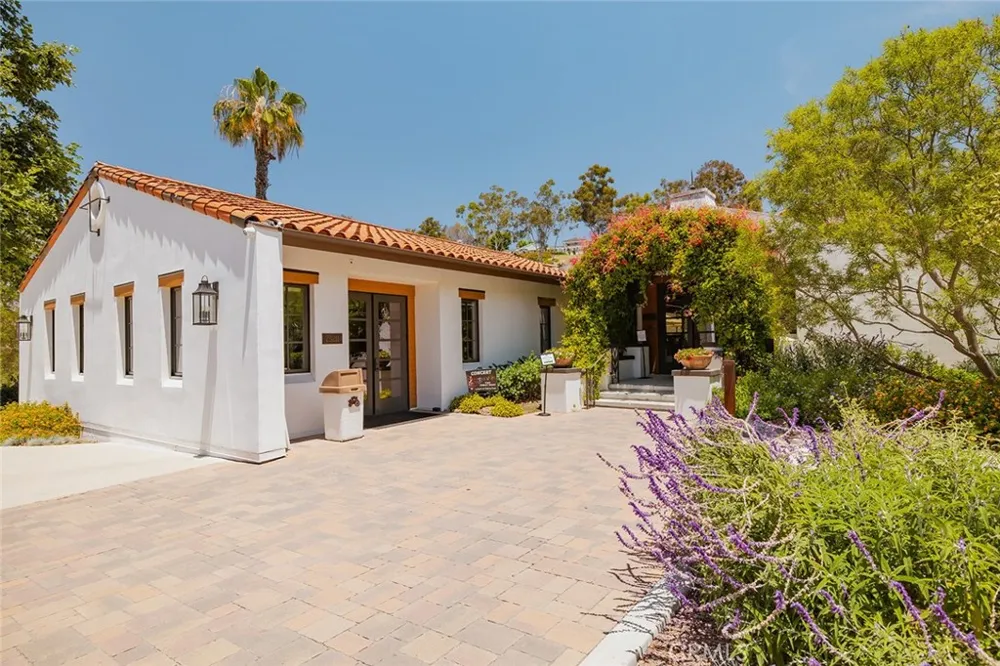 24852 Buckboard Lane Laguna Hills, CA 92653