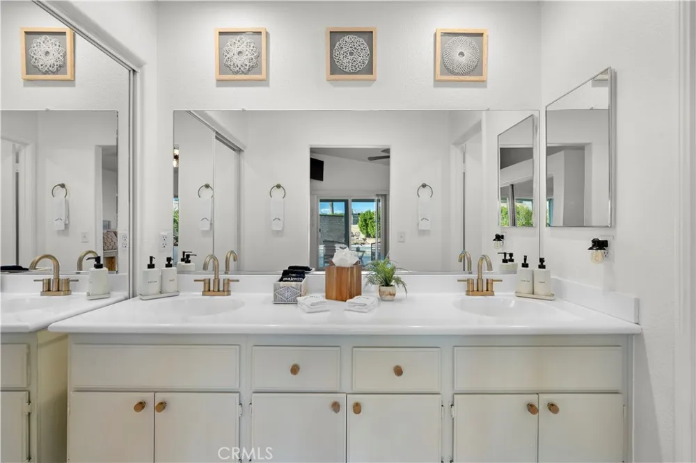 82521 Gregory Court Indio, CA 92201
