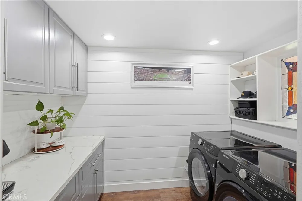 24335 Jennifer Place Newhall, CA 91321