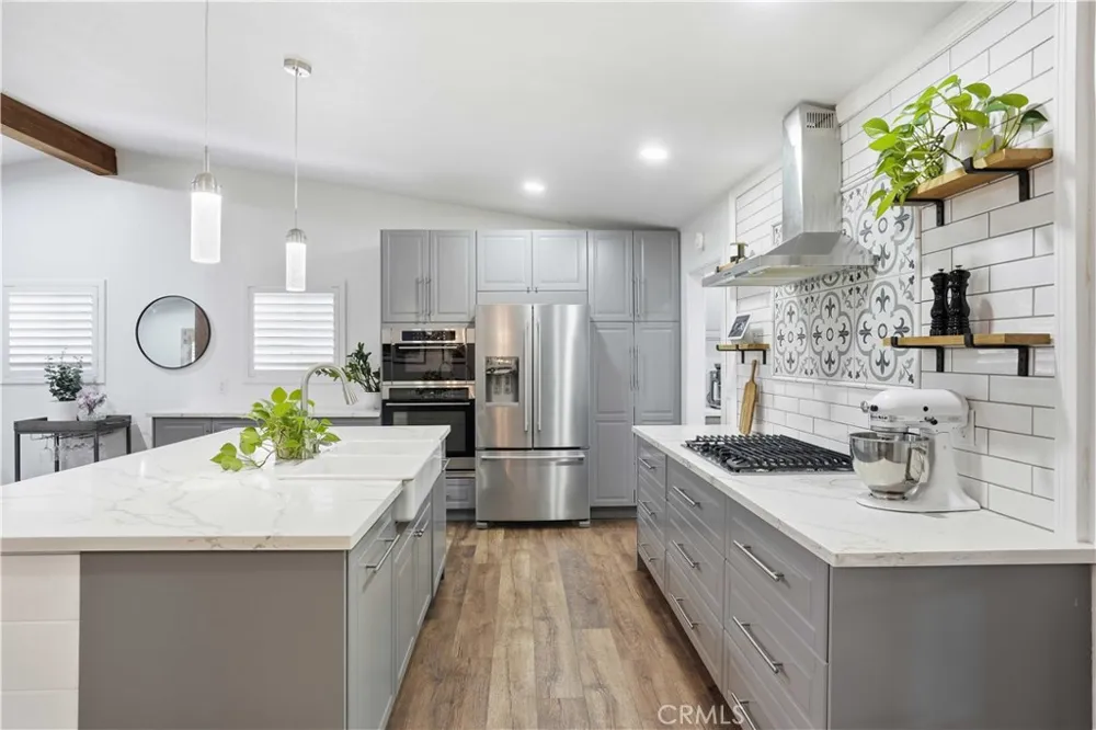 24335 Jennifer Place Newhall, CA 91321