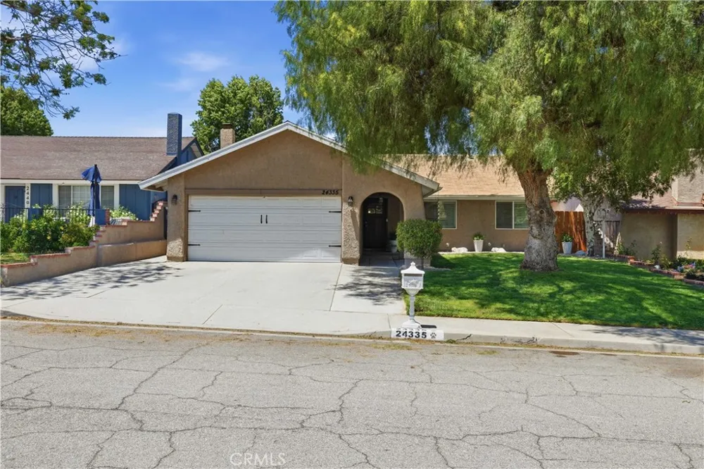24335 Jennifer Place Newhall, CA 91321