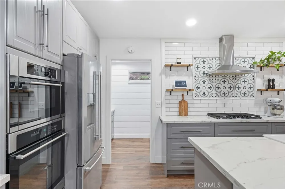 24335 Jennifer Place Newhall, CA 91321