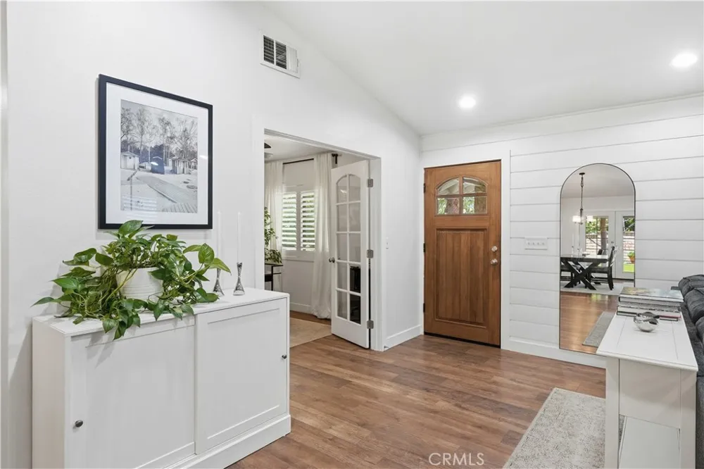24335 Jennifer Place Newhall, CA 91321