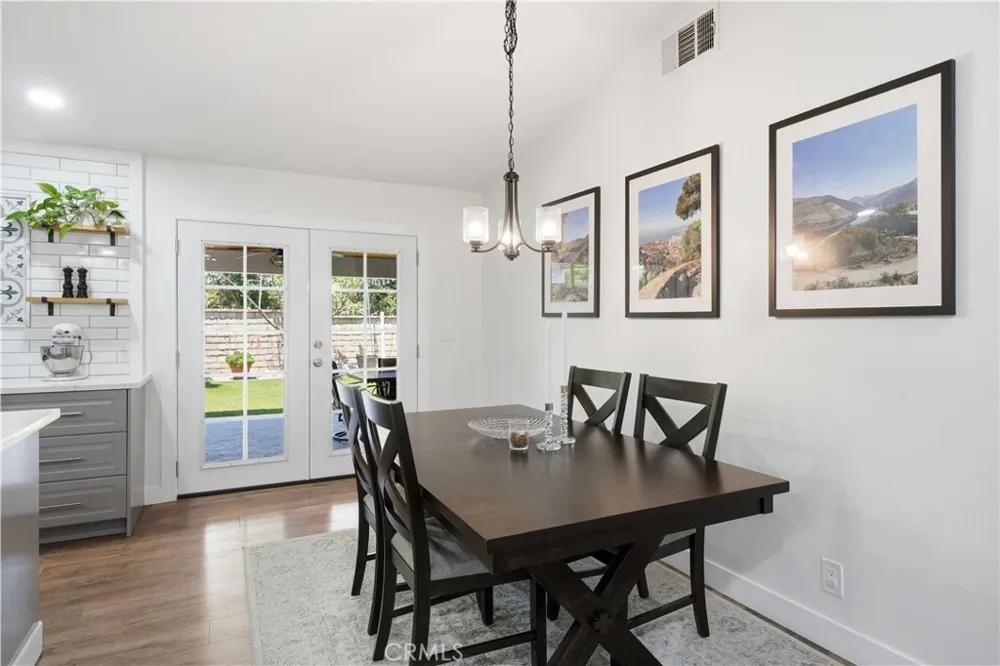 24335 Jennifer Place Newhall, CA 91321